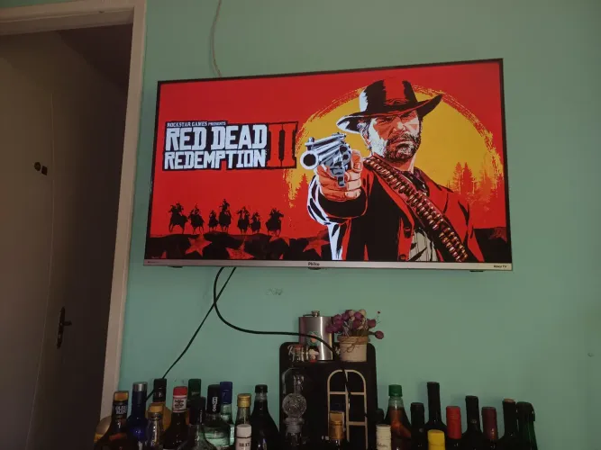 Vendo ps4 seminovo com 5 jogos