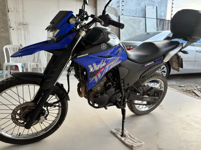 Lander 250