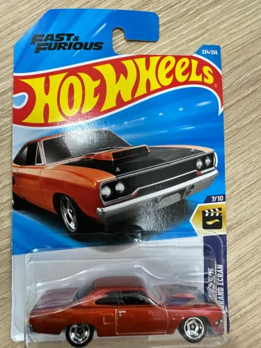 Hot Wheels Velozes e Furiosos Plymouth Road Runner