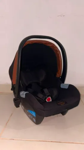 Carrinho + Bebê Conforto