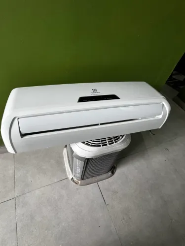 Ar condicionado Inverter 9000 btus Electrolux