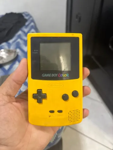 Gameboy color amarelo