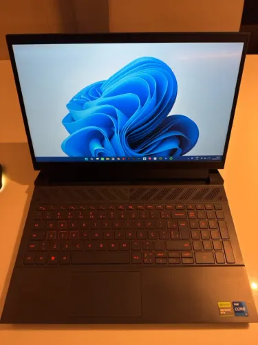 Notebook Gamer Dell G15 5530 - i7 13° gen / RTX 3050 6GB / 16GB RAM / 500 GB SSD