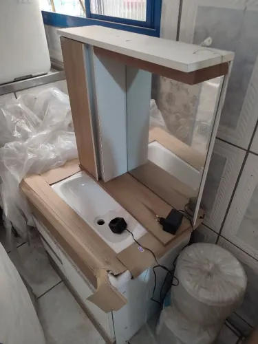 Gabinete para banheiro com espelho