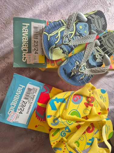 Chinelos Havaianas infantil , 30,00 cada
