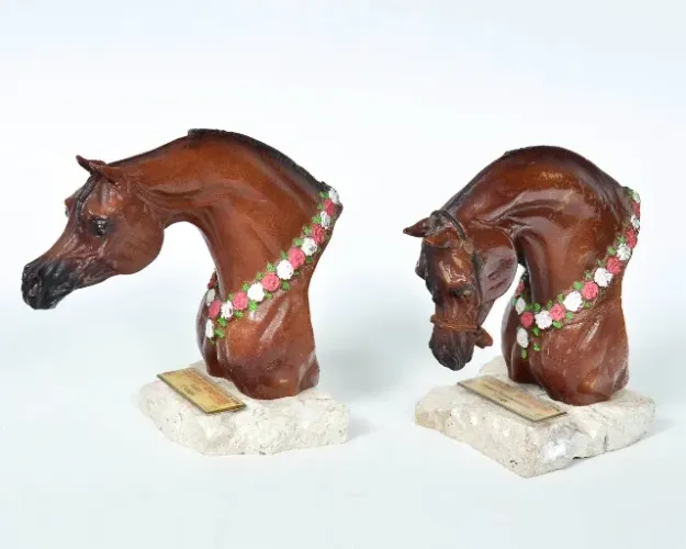 Par de troféus - Cavalos Árabes