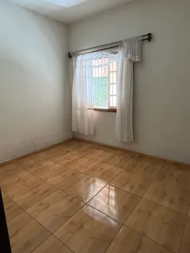 Casa em mini chácara próximo ao centro de Governador Portela