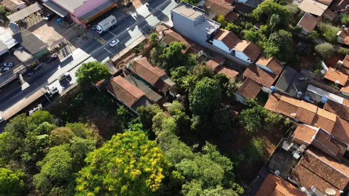 Imóvel para venda possui 2000 metros quadrados em Setor São Paulo - Nerópolis - GO