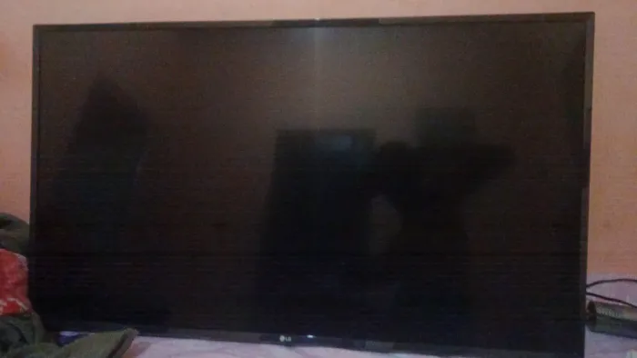 TV com defeito 50"