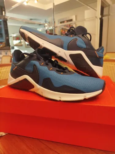 NIKE LEGEND ESSENTIAL 2 - ORIGINAL COM CAIXA