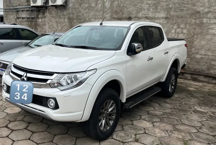 Mitsubishi L200 Triton Sport HPE-S 2.4 CD Dies. AUT 2019