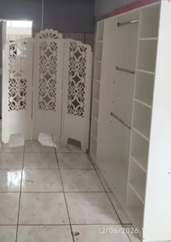 Móvel para lojas ou closet