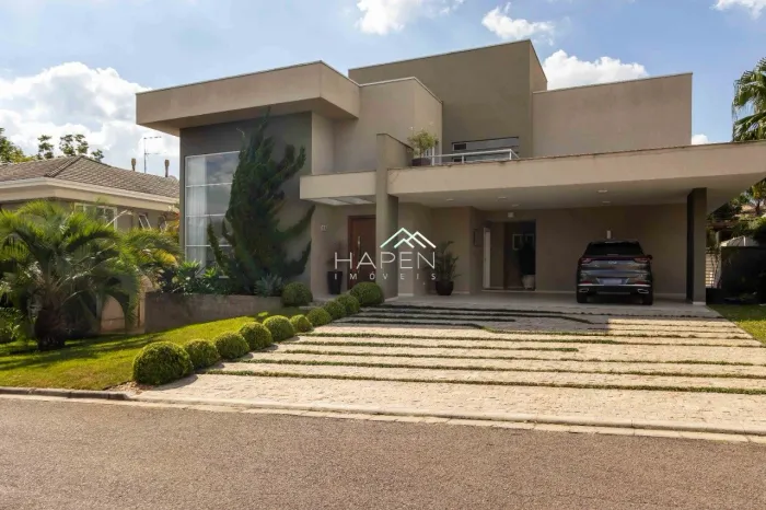 Casa em condomínio com 5 suítes no Campo Comprido