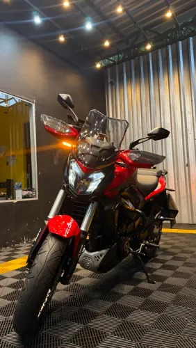 Bajaj Dominar 400 2025