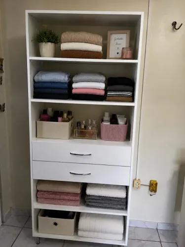 Vendo armário ótimo para quarto