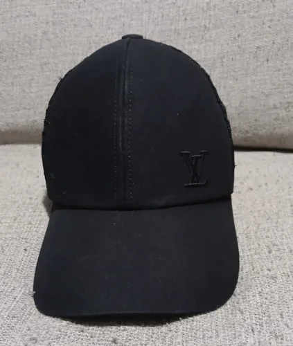 Boné Louis Vuitton Monogram Mesh M77114 Preto