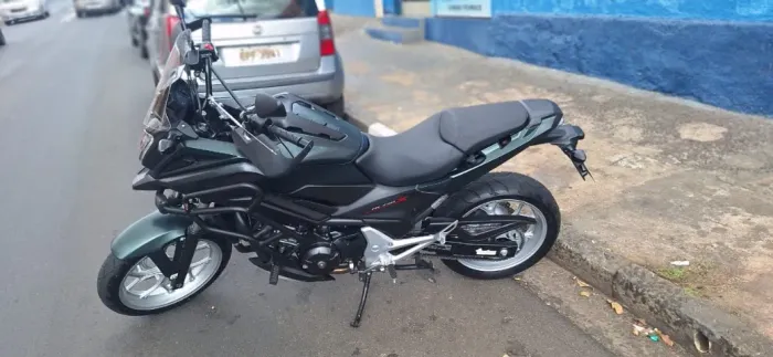 Vendo NC com ótimo preço - Moto com 5.800 km