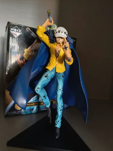 Figure law one piece