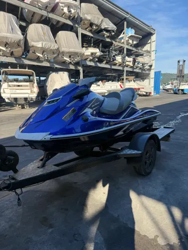 Yamaha Vxr 1.8 o foguete do mar