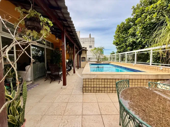 Barra da Tijuca | Cobertura à Venda com Piscina e Churrasqueira | 3 Quartos