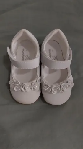 Sapato social branco Menina