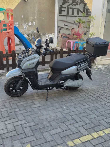 Scooter elétrica Tank AG11 novíssima