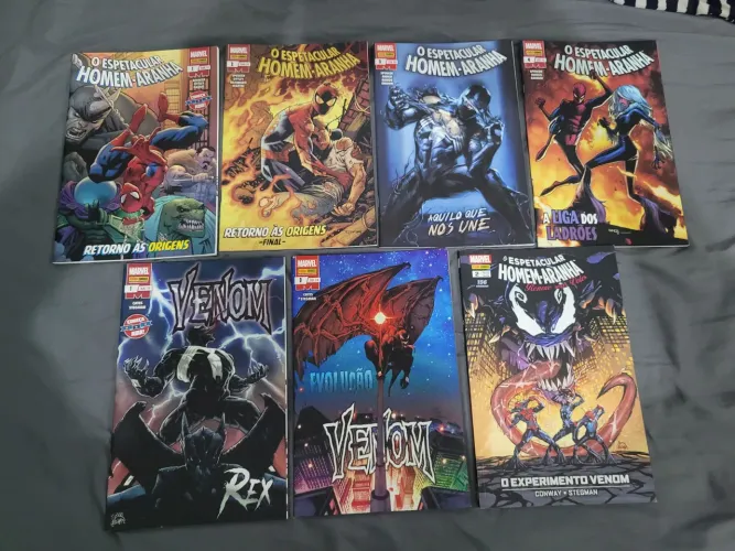 HQs ( Marvel) Homem-aranha + Venom + diversas da DC (vendo tudo junto)