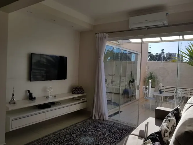 Casa com 4 dormitórios à venda, 169 m² por R$ 1.350.000,00 - Condomínio Villa Grimaldi - S