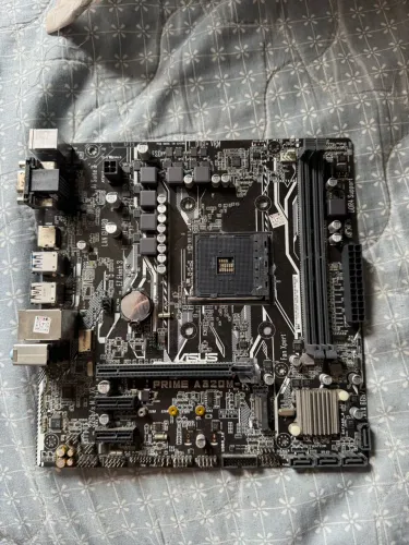 Placa mãe A320M Asus - com defeito