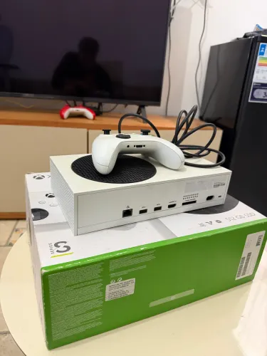 Xbox Série S + 512GB c/ caixa