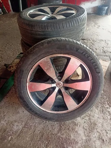 pneu com aro 20