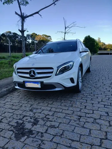 Mercedes-Benz GLA 200 Adv. 1.6/1.6 TB 16V Flex Aut. 2015