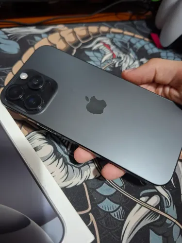 iphone 16 PRO MAX preto fosco 
