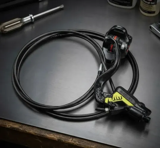 Freio Hidráulico MAGURA MT 8 Carbono
