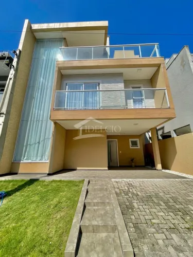 Triplex em Condomínio - Afonso Pena