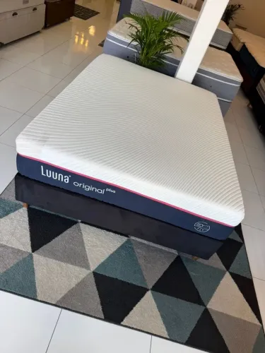 Colchão de Casal LUUNA SEMINOVO TOP - Entrego!