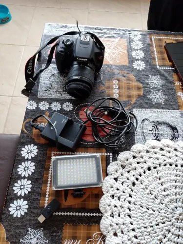 Camera rebell t5 completa 700 clikes com nota fiscal usada hobi