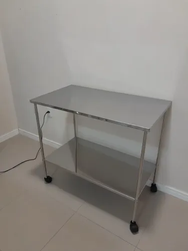 Mesa auxiliar 