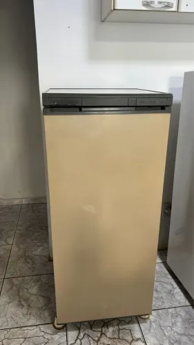 VENDO FREEZER 