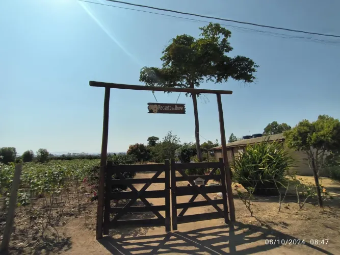 Vendo lindo sitio dentro do Loteamento Chácaras do Fazendeiro com 1180 m² de terreno, vári