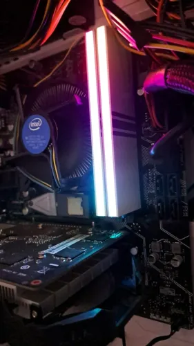 2x Pente de Memoria para PC DDR4 - Asgard RGB 3.2MHz = Total 16GB - Garantia de 90 dias