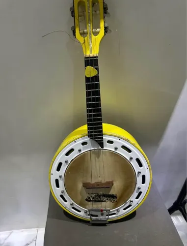 BANJO