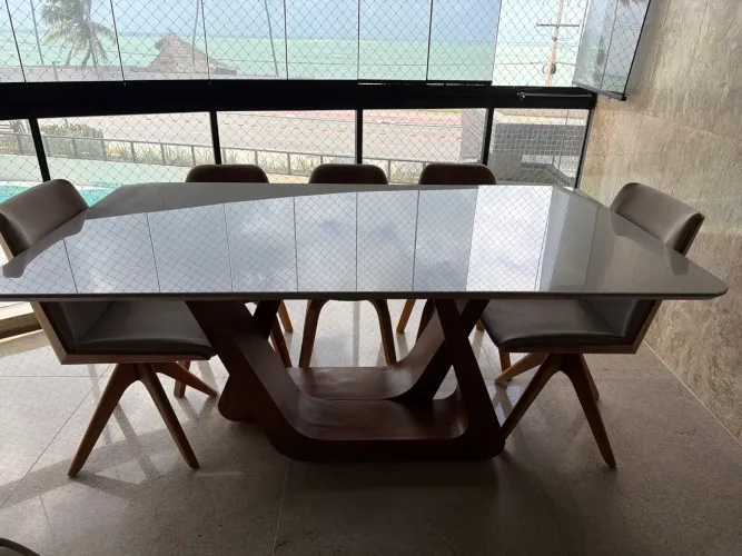Mesa de jantar retangular 