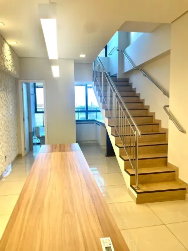 Aluga-se sala comercial mobiliada e com mezanino - a poucos metros da Av. JK!