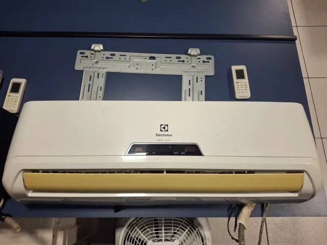 Ar Condicionado Split Electrolux - 9000 e 12000 BTUs 