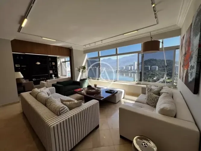 Apartamento para aluguel com 3 quartos, 155m² - Lagoa - Rio de Janeiro/RJ