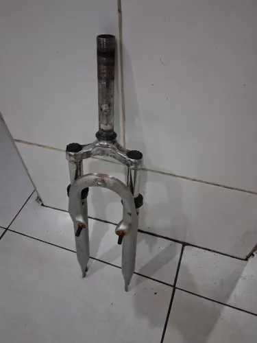 Gardo de amortecedor  pra bicicleta aro 24