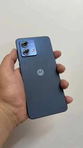 Vende-se Motorola G84 8GB RAM/ 5G  WHATSAPP *