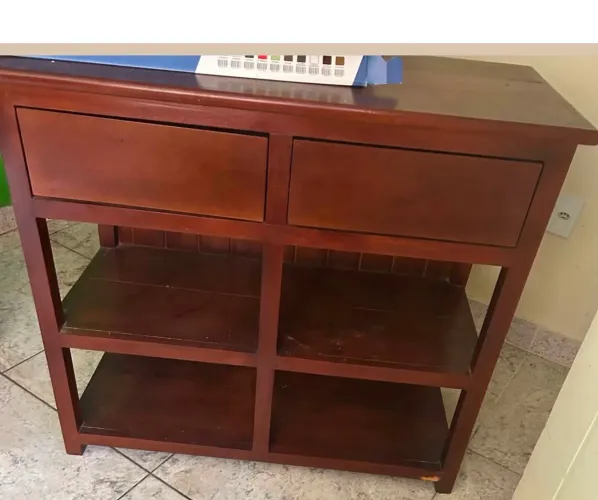 Cômoda de madeira