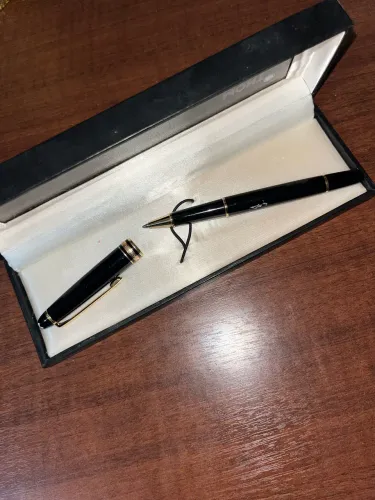 CANETA MONT BLANC ORIGINAL ( USADA UMA VEZ)
